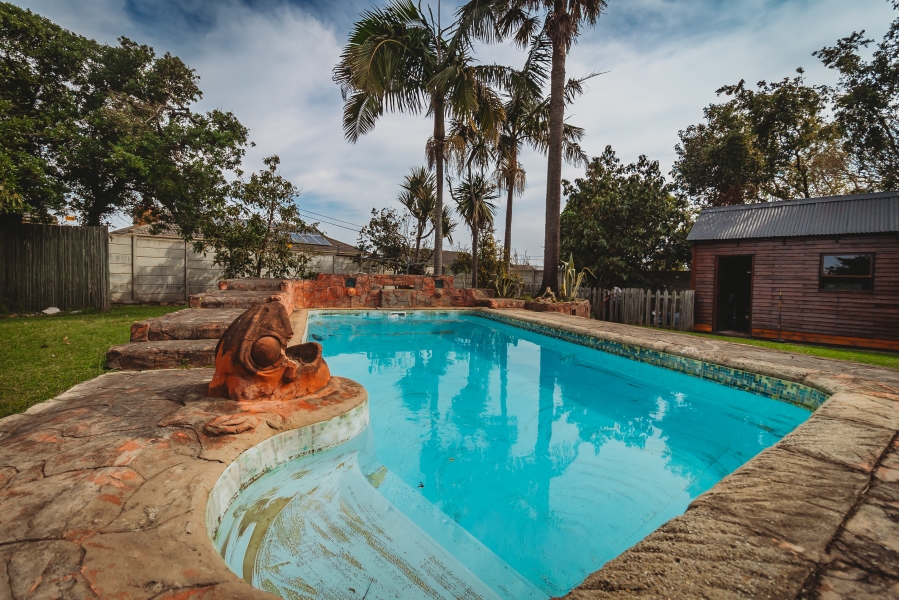 5 Bedroom Property for Sale in Dormehls Drift Western Cape